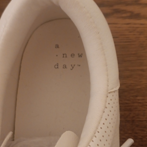 NWOT A New Day White Sneakers - Picture 8 of 8